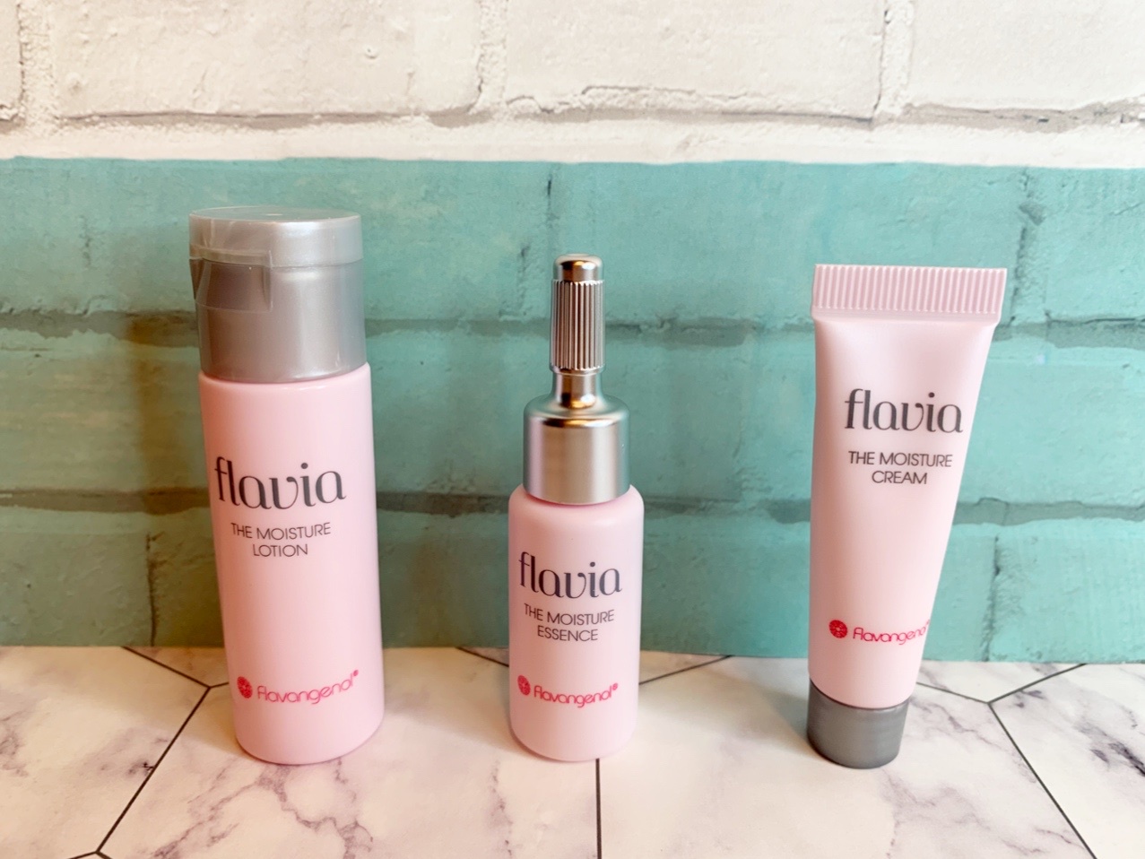 フォーマルクライン / フラビア ザ モイスチャー 基本3点キットの