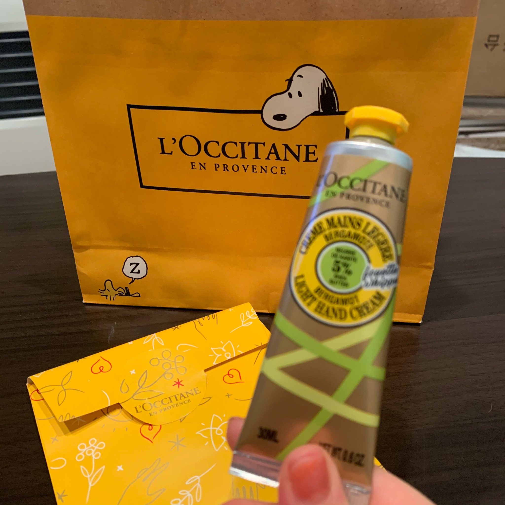 ロクシタン / テ・アールグレイ スノーシア ハンドクリームの公式商品