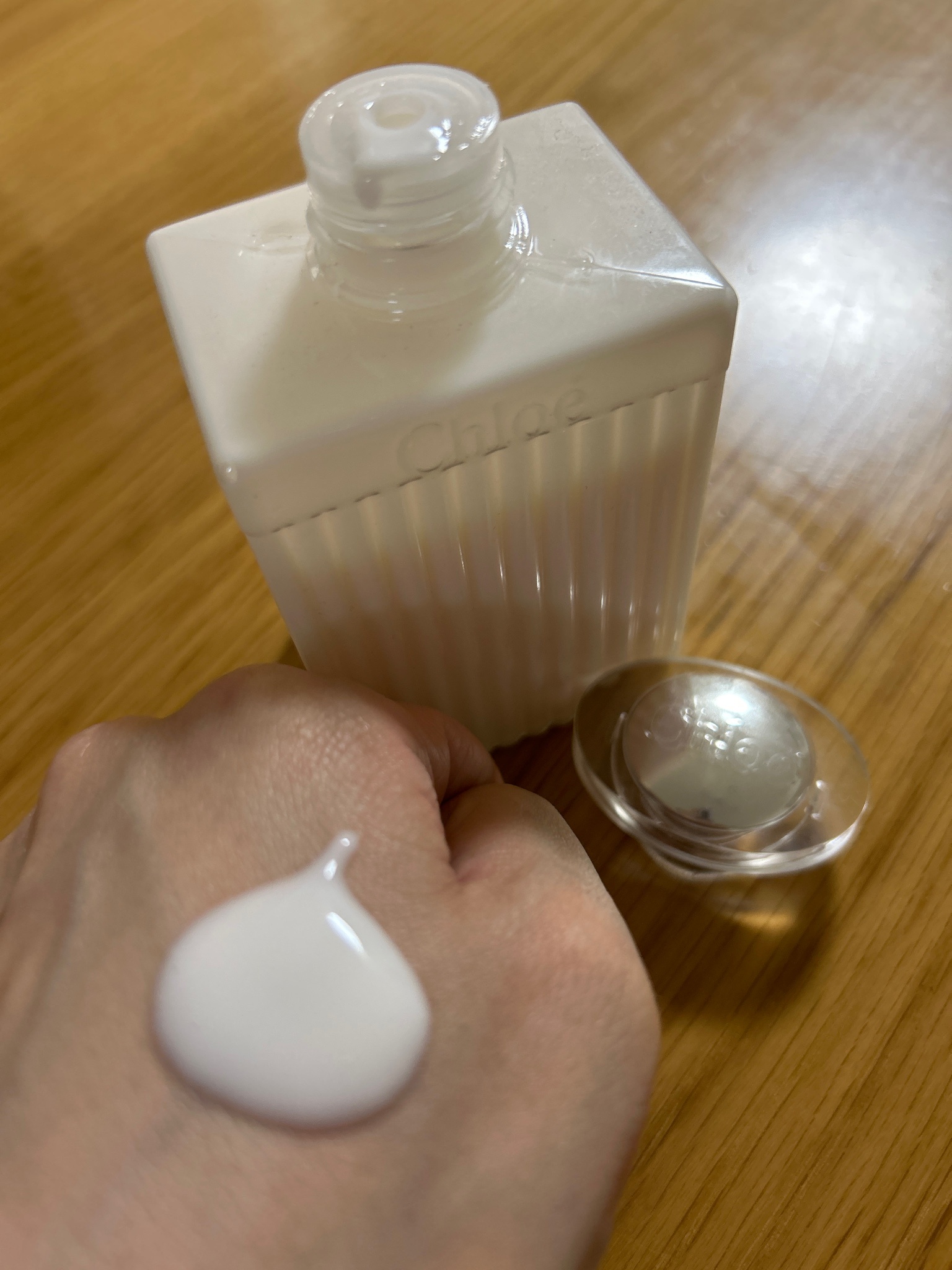 クロエ / クロエ パフュームド ボディローションの公式商品情報｜美容