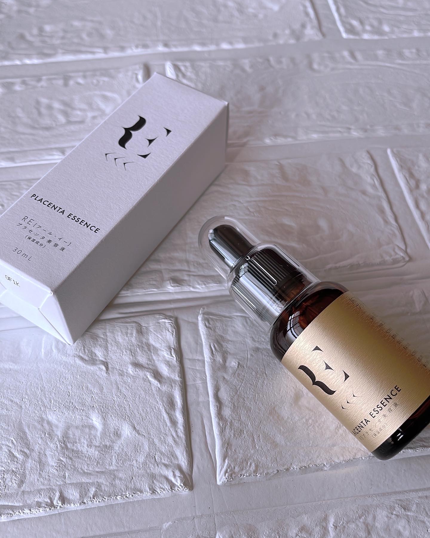 RE(アール・イー) / REプラセンタ美容液の公式商品情報｜美容・化粧品