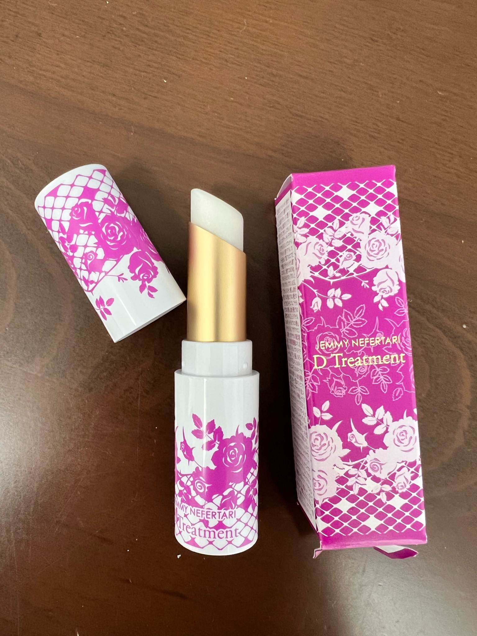 クリスタルジェミー / ジェミーネフェルタリ Dトリートメントの公式