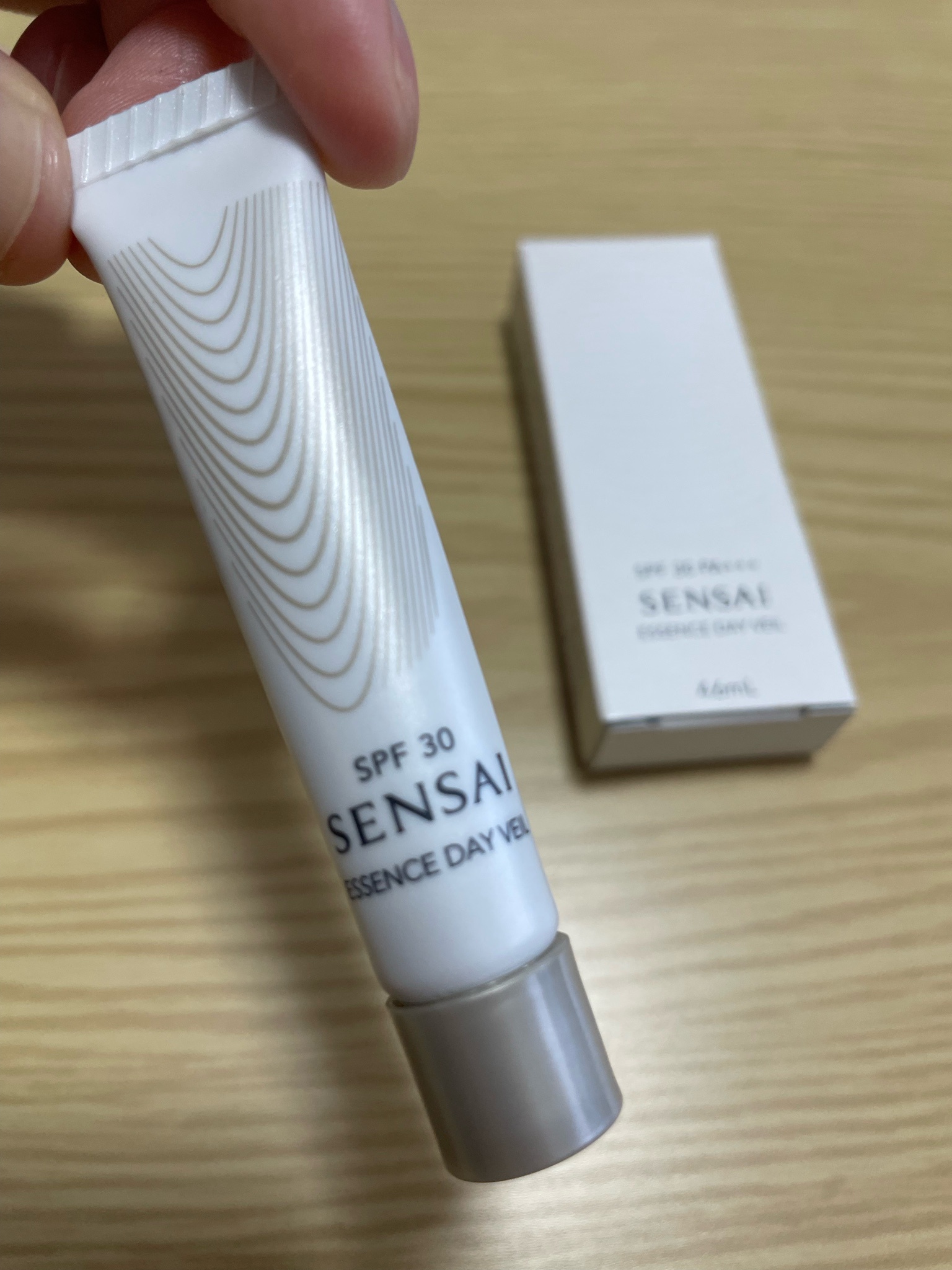 SENSAI / センサイ エッセンスデイヴェールの公式商品情報｜美容