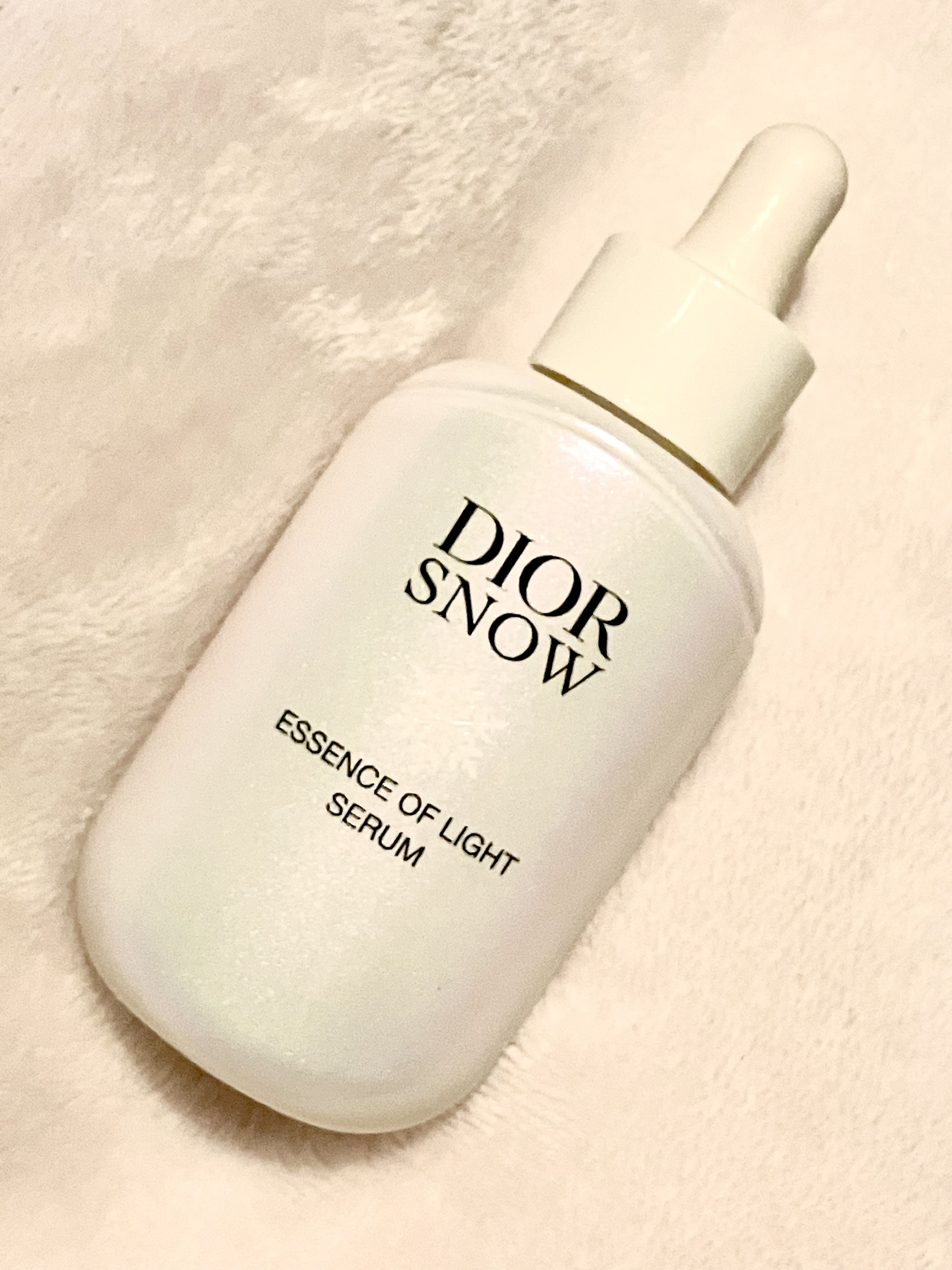 ディオール / スノー アルティメット エッセンス オブ ライトの公式