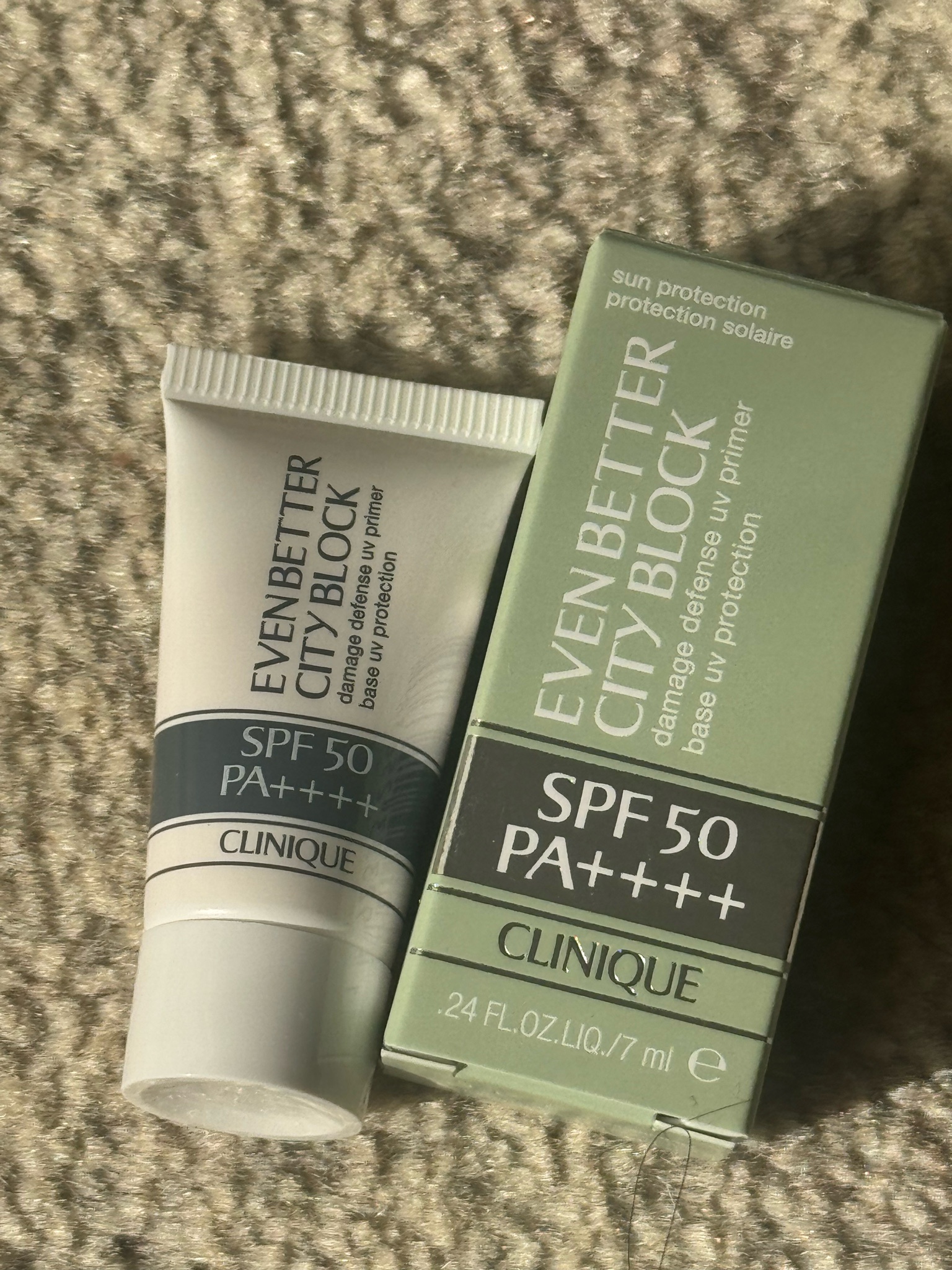 クリニーク / イーブン ベター シティ ブロック マルチ ディフェンス