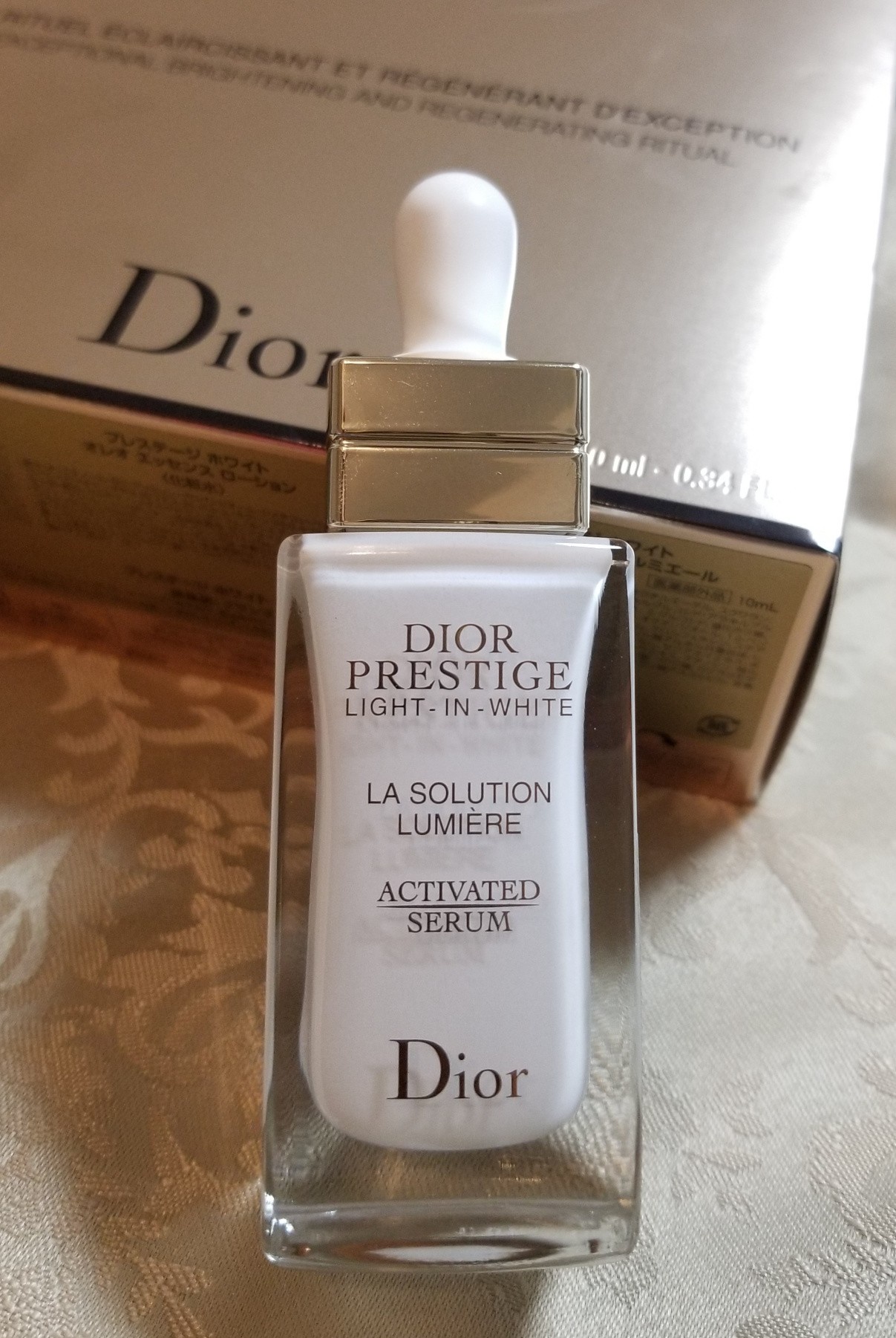 ディオール / プレステージ ホワイト ラ ソリューション ルミエール