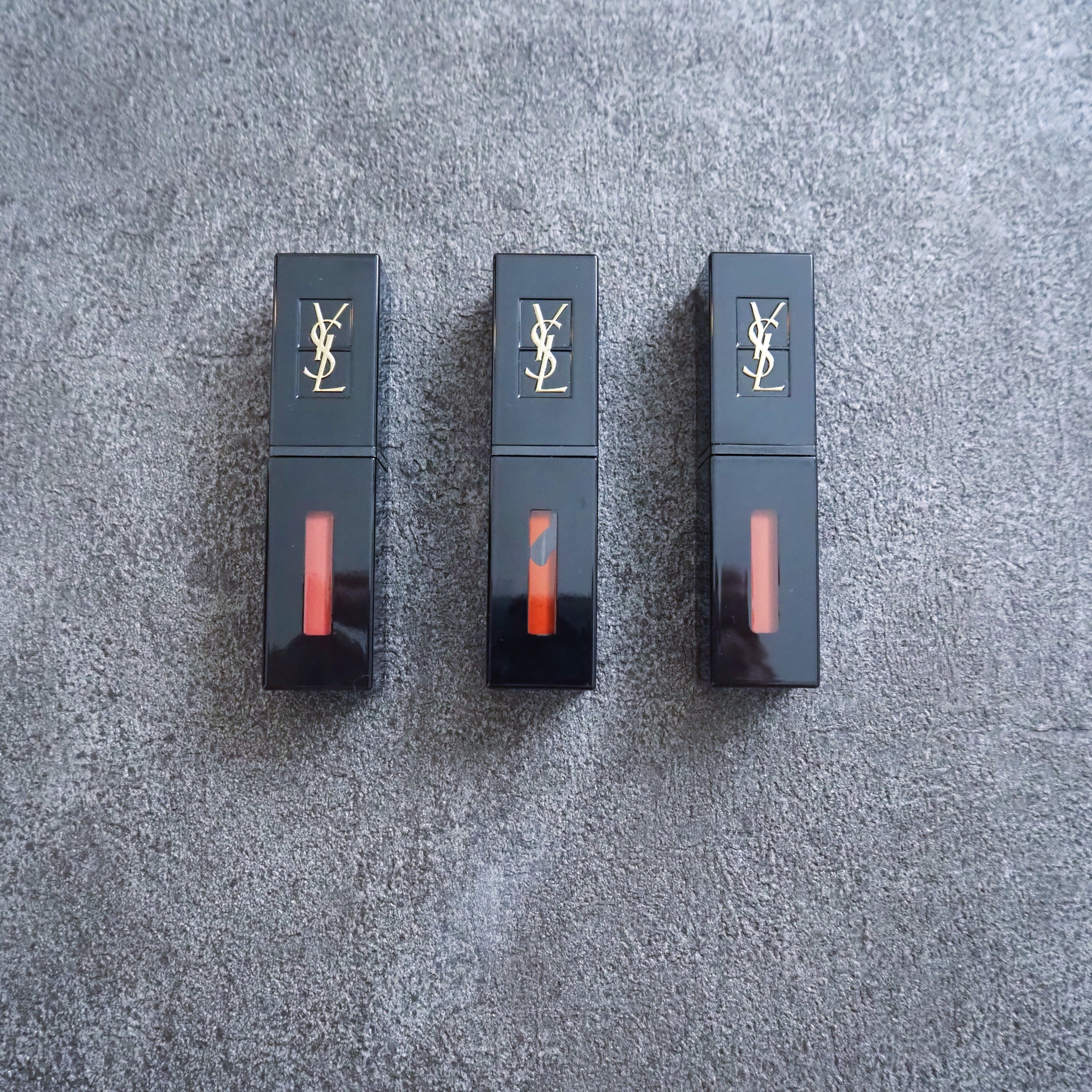 イヴ・サンローラン / ルージュ ピュールクチュール ヴェルニ ヴィニル