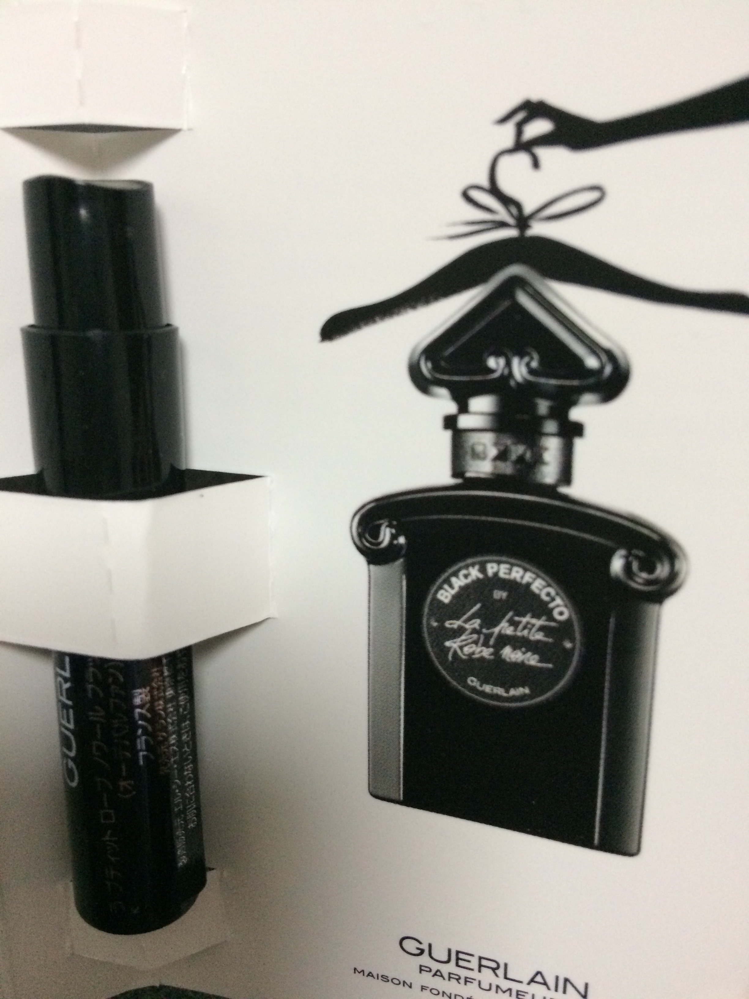 ゲラン / ラ プティット ローブ ノワール ブラック パーフェクトの公式