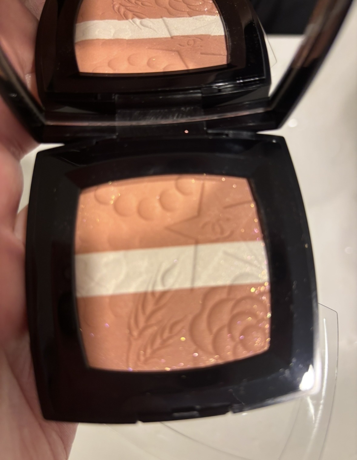 シャネル / レ シーニュ ドゥ シャネルの公式商品情報｜美容・化粧品