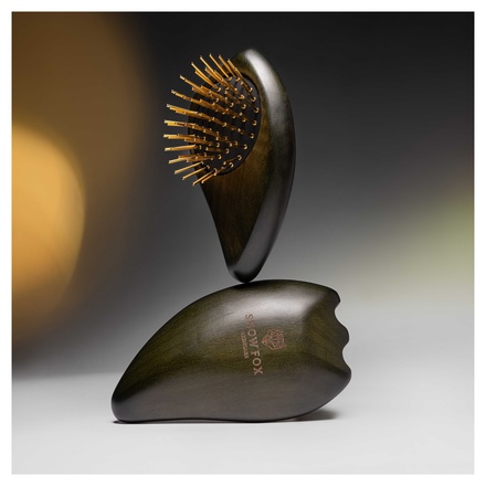 Snow Fox Skincare / プレミアム FOX カッサ ゴースト ヘアブラシ