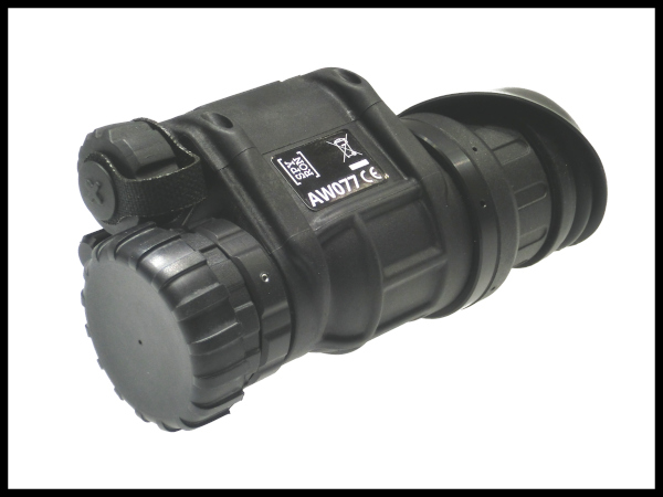 いまコレ特価】SPYRON: 単眼ナイトビジョン SPYRON 増幅管/白の通販