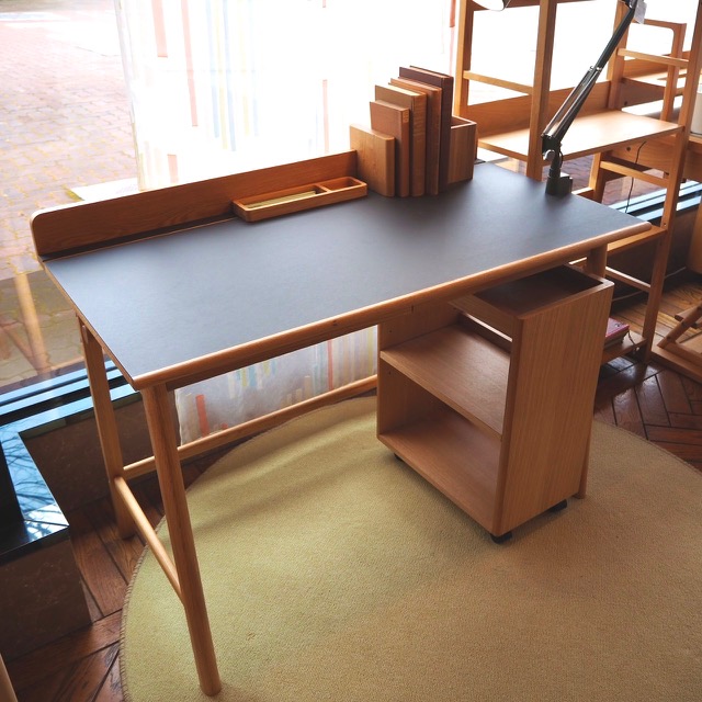 学習机売れ筋NO.1 THEO | FORESTA with ACTUS®