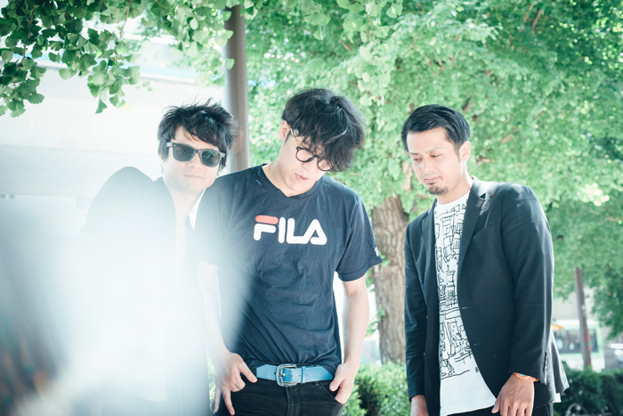 天才バンドはなぜ天才？個性が違いすぎる三人がバンドを組む理由 | CINRA