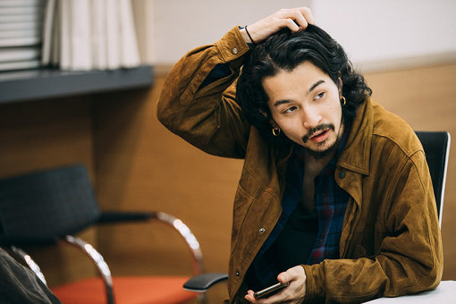 King Gnuが泥臭さと共に語る、若者とロックバンドが作る「夢」 | CINRA