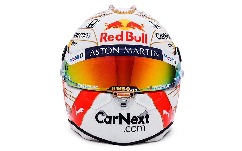 マックス・フェルスタッペン、2020年仕様の新ヘルメットを公開