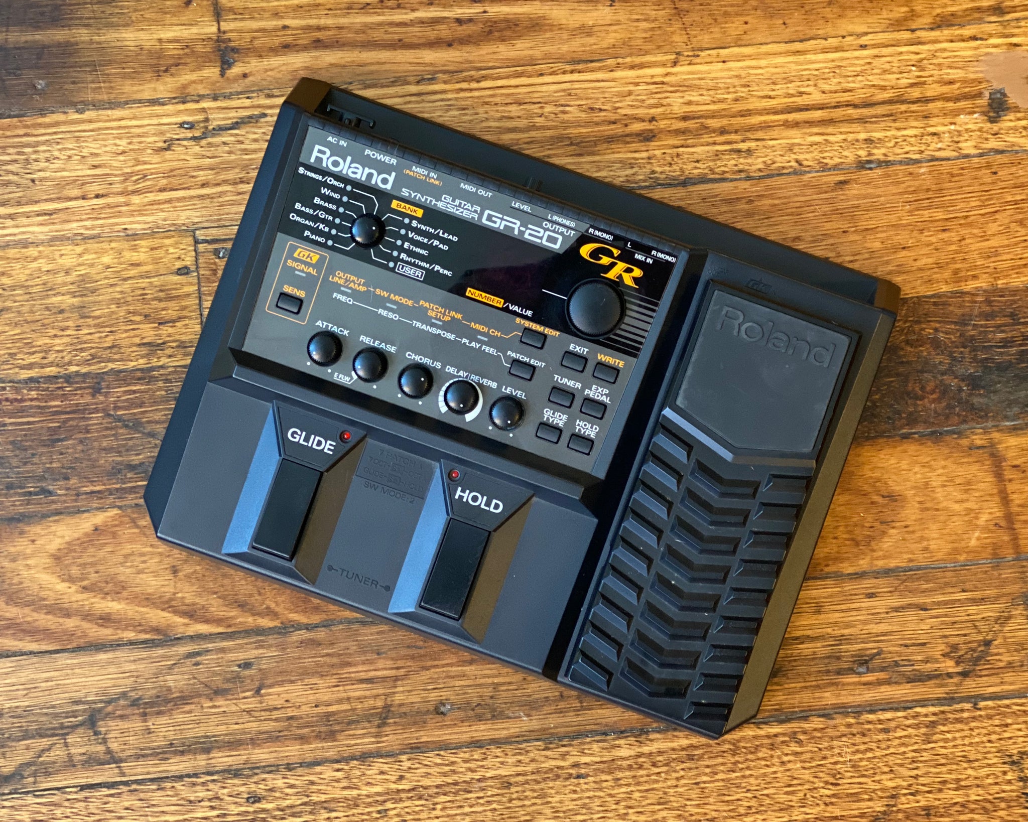 Roland GR-20 Guitar Synthesizer – Found Sound