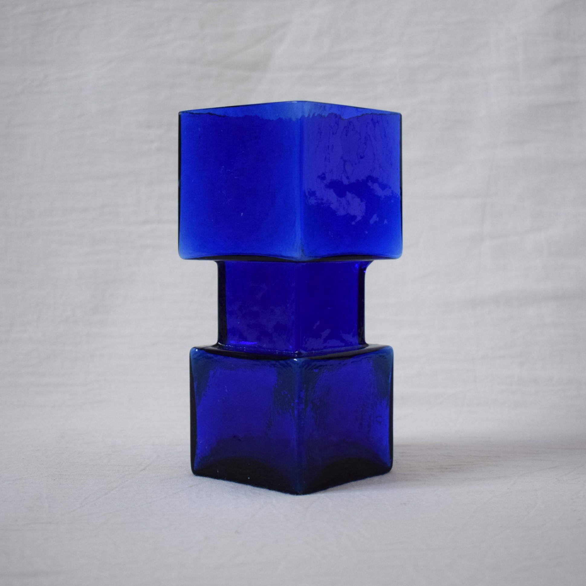 コバルトブルー・花瓶 / フラワーベース・北欧デザイン | florantik