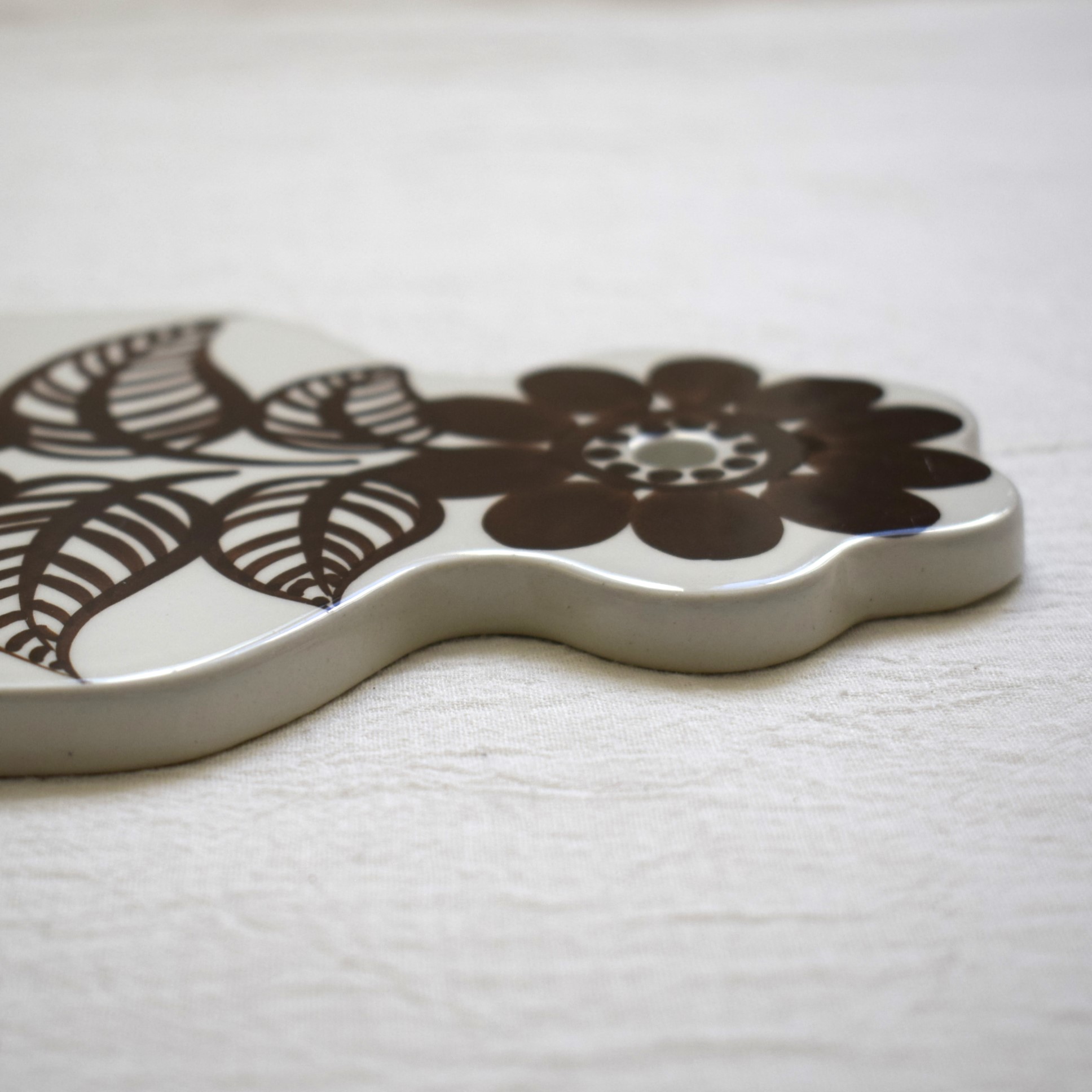 カッティングボード・ブラウン (大) / Kookki・クーッキ / ARABIA