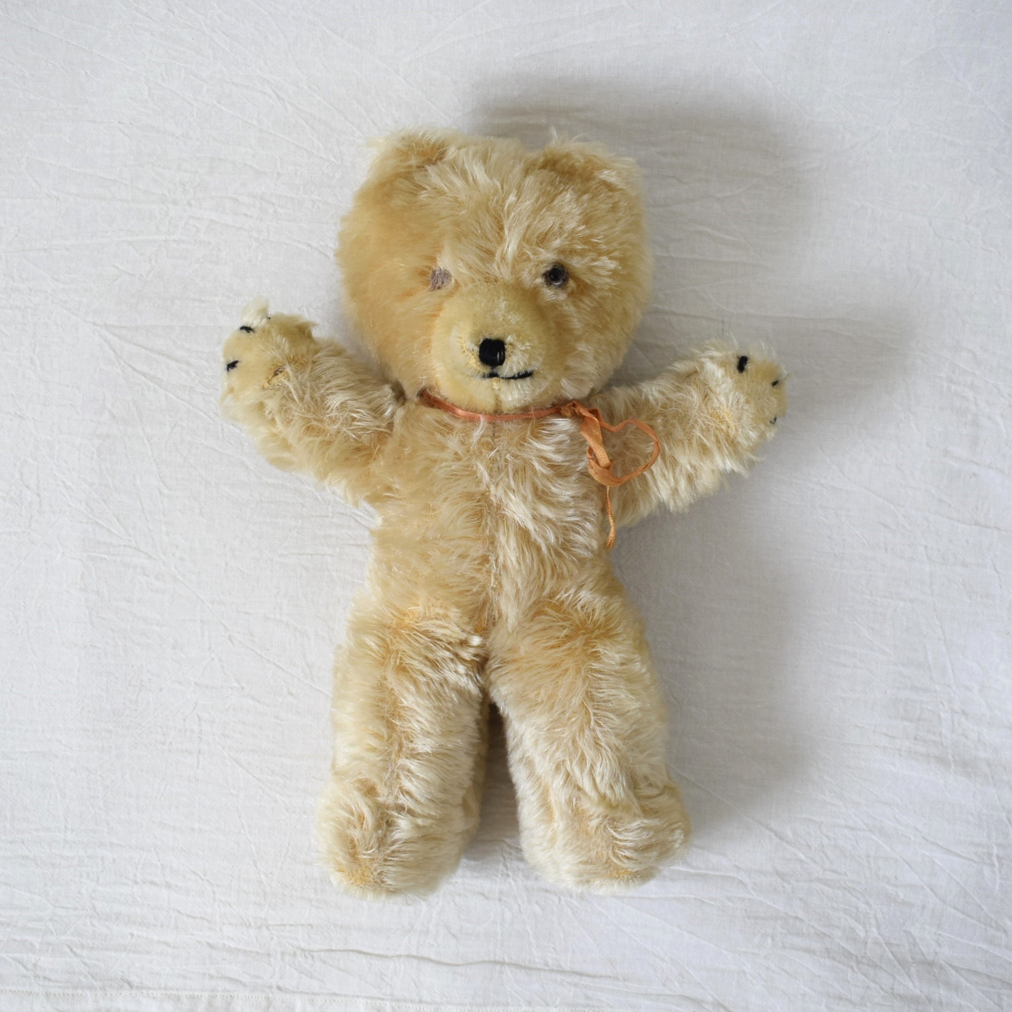 テディベア / クマのぬいぐるみ・Antique Bear / グラスアイ・刺繍