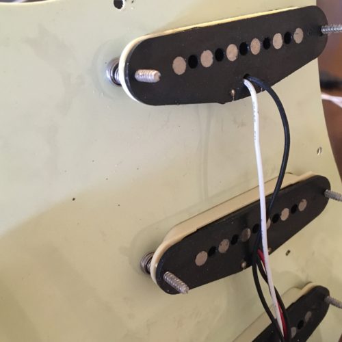 高級な”安ギター MAVIS MST-800 (ストラトタイプ エレキギター) | fps