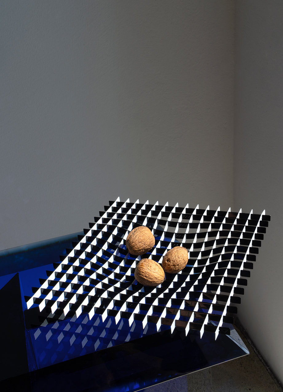 GRAVITY - TRAY - BLACK & WHITE – Fundamental.Berlin