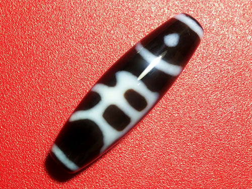 アン・普賢菩薩・龍眼梵字天珠・至純高級天珠／約12×38mm前後