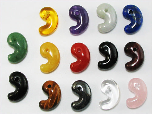 古代型勾玉 – 天然石の店 ふうちゃん