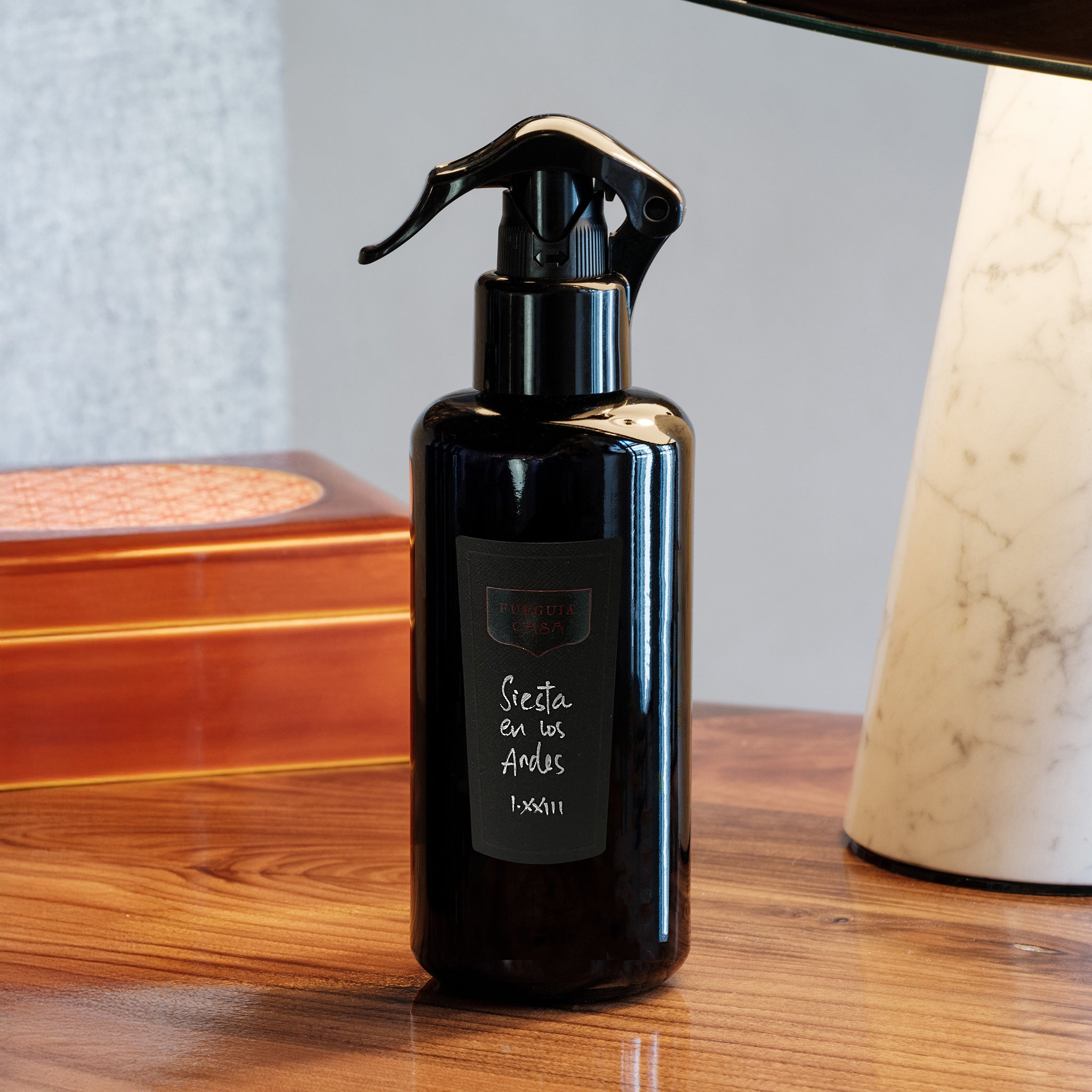 FUEGUIA 1833 | Tinta Roja｜ティンタ ロハ – FUEGUIA 1833 Japan Online