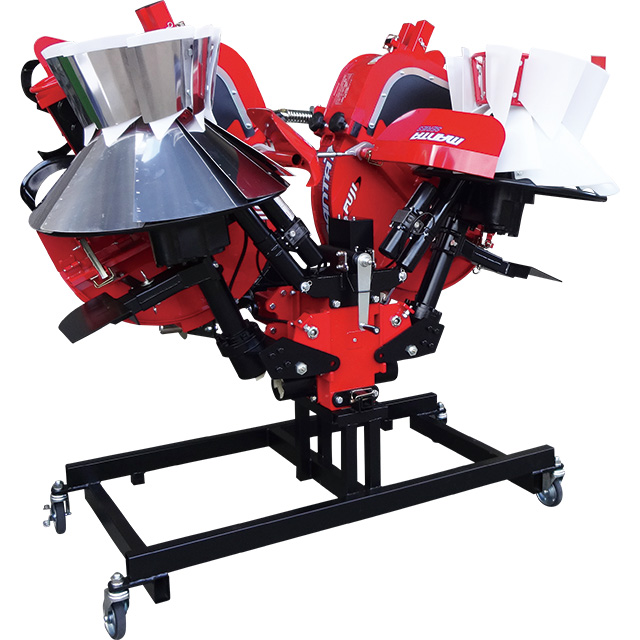 畦塗き機 MANTA7（マンタセブン）｜製品紹介 | 冨士トレーラー製作所