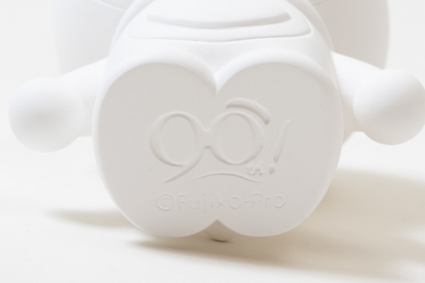 純白のアロマオーナメント ｜