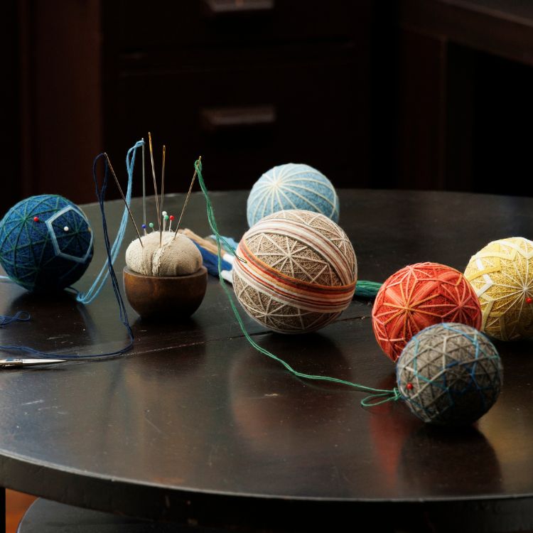 讃岐かがり手まり保存会】手まり制作キットPlanet Series | 藤巻百貨店