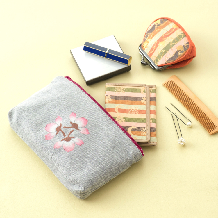 本品堂】桜 型染めの小物入れ | 藤巻百貨店