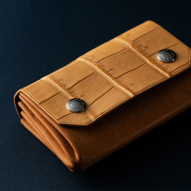 SEEGER】クロコヌメ革コンパクトウォレット HADES | 藤巻百貨店