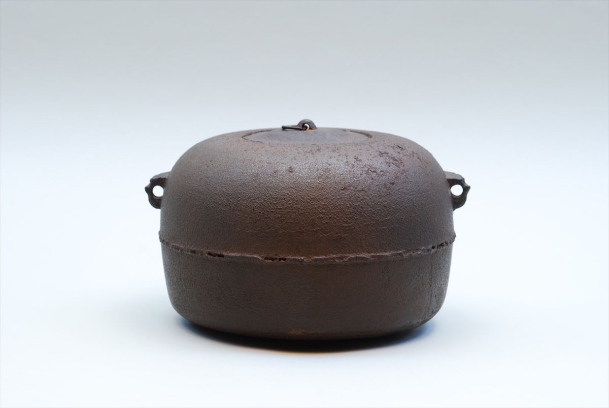 信長が勝家に与えた茶の湯釜 | 藤田美術館 | FUJITA MUSEUM藤田美術館