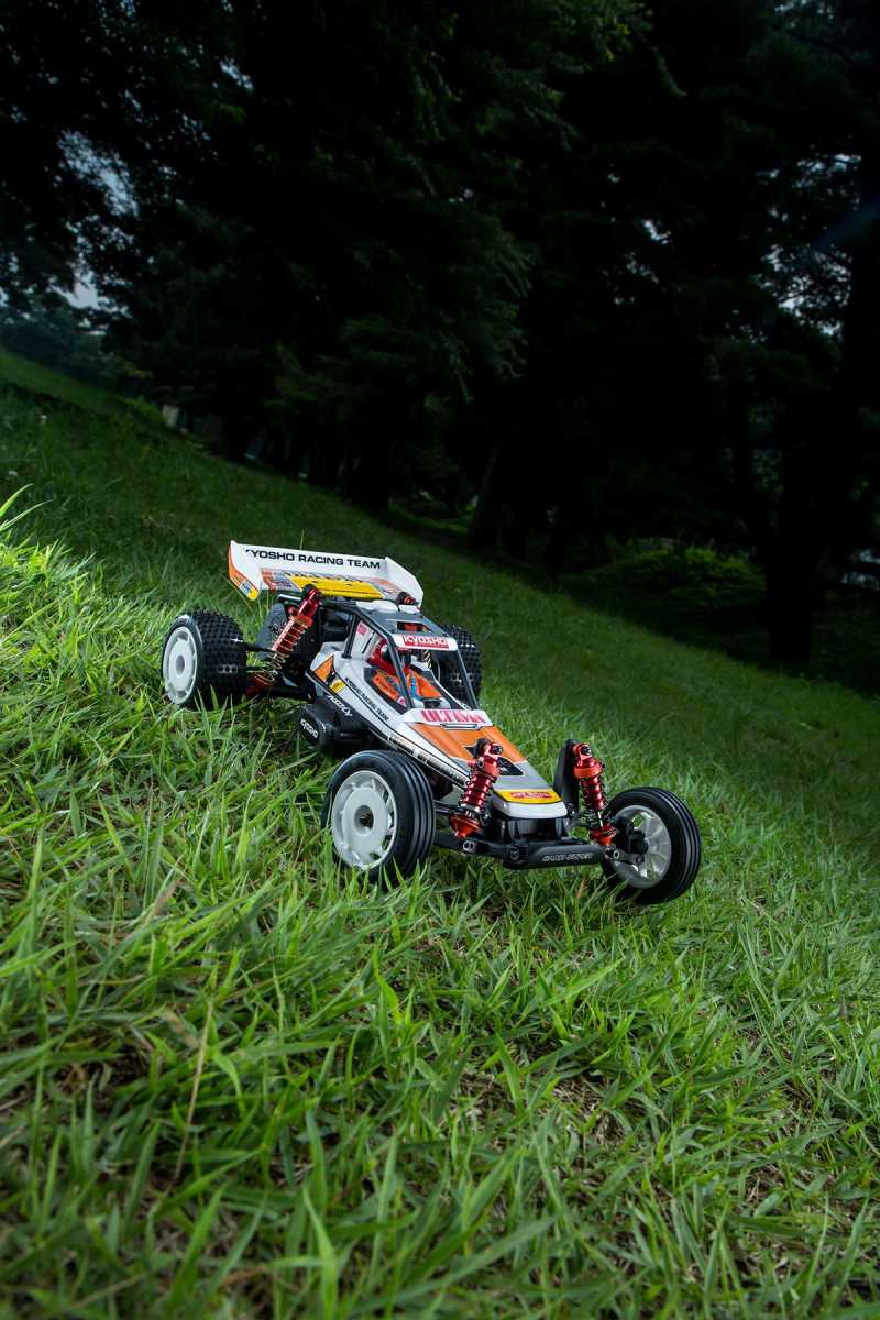 京商 1/10スケール 電動ラジオコントロール 2WDレーシングバギー