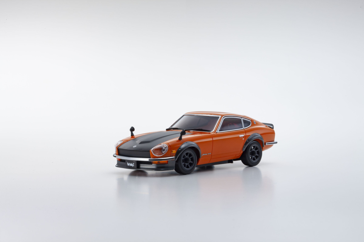 京商 ミニッツAWD 日産 フェアレディ 240Z-L チューンド・バージョン