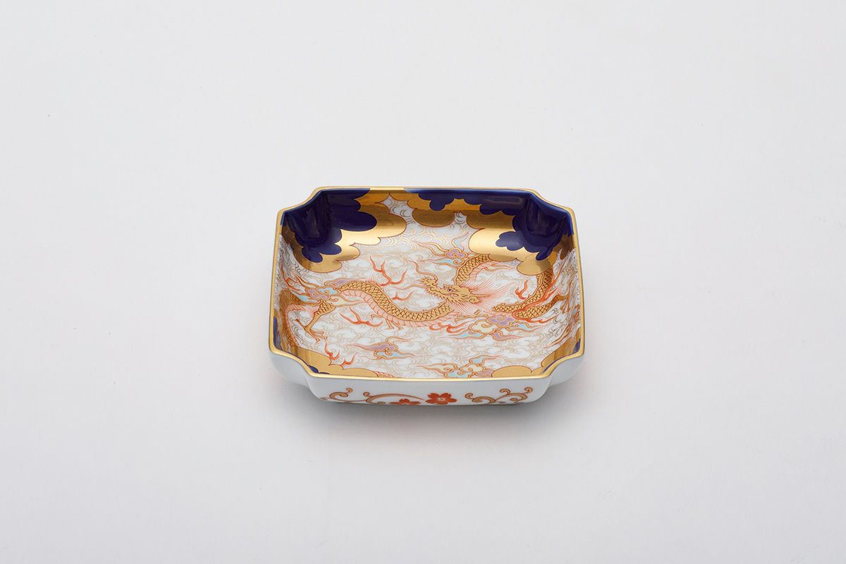 染錦手波鶴紋 魚型皿（小） | 有田焼 深川製磁｜公式オンラインストア