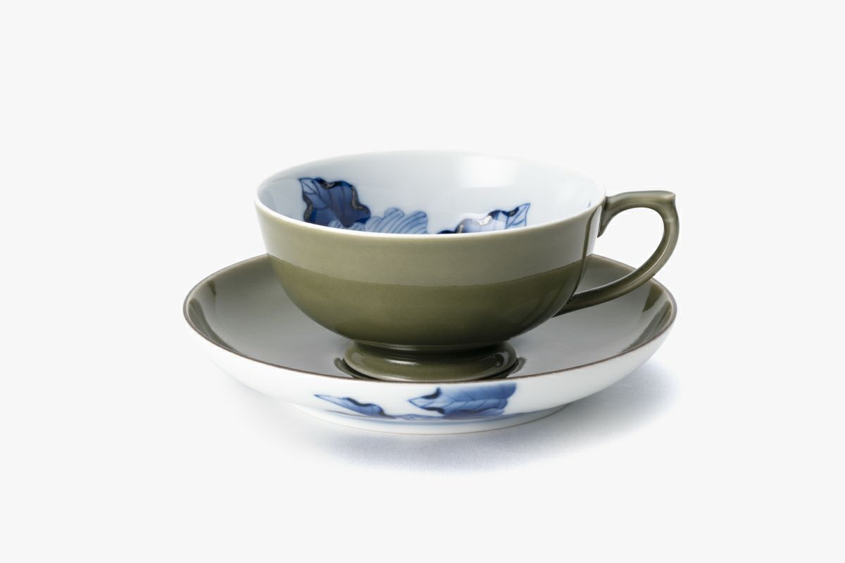 ☆古代青磁釉椿文様 碗皿 | 有田焼 深川製磁｜公式オンラインストア