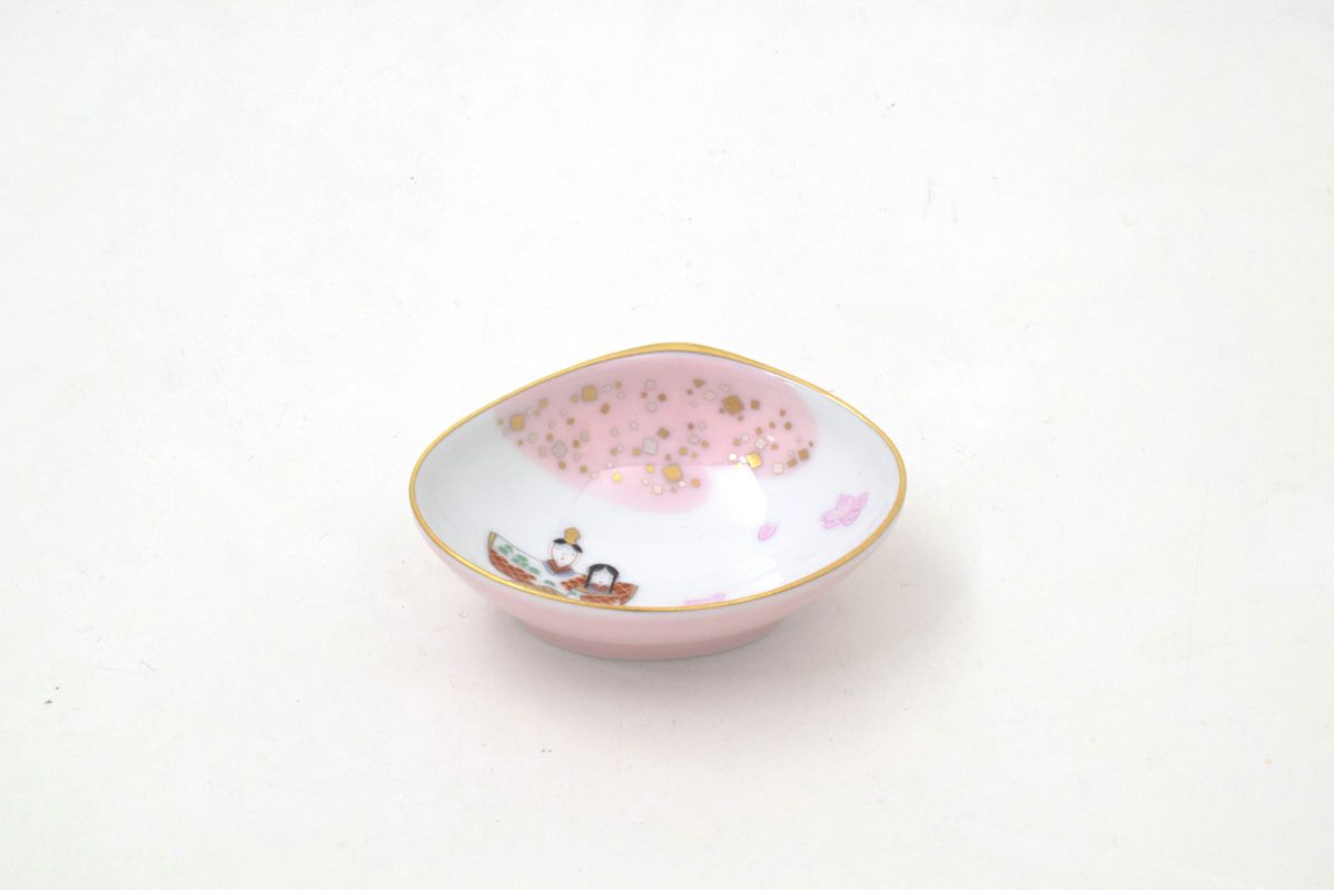 内裏雛（黄） 貝型小皿 | 有田焼 深川製磁｜公式オンラインストア