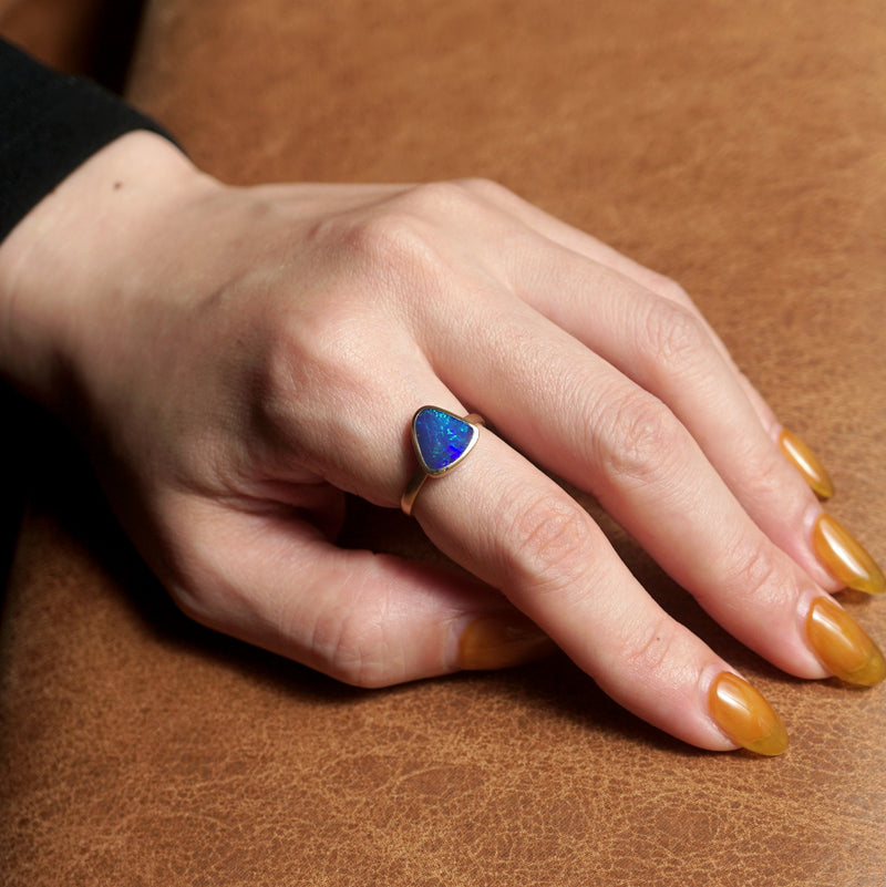 Kagann / K18 ダブレットオパールリング – Fuligo / Fuligoshed