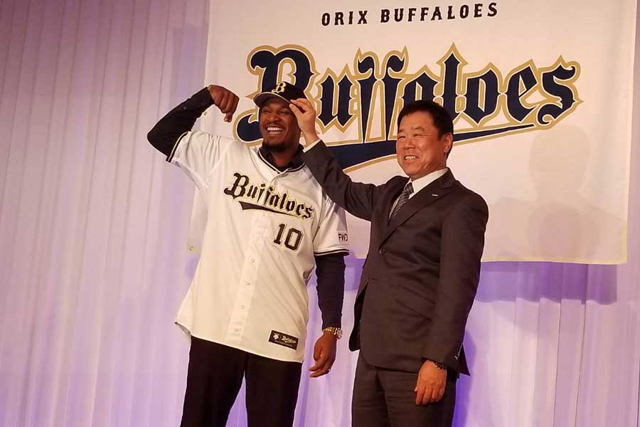 オリ新助っ人ジョーンズはやっぱり本物！ 打撃動画にファン興奮「ガチ