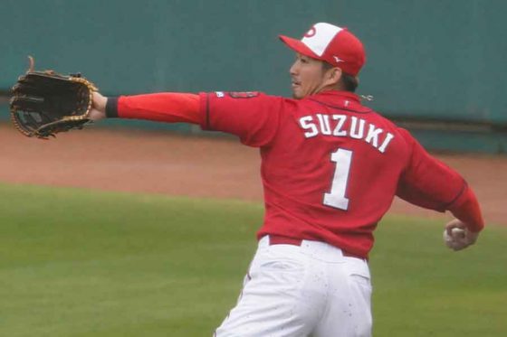 鈴木誠也 red 5枚限定 stadium club カブス ルーキー 赤パラ 鈴木誠也