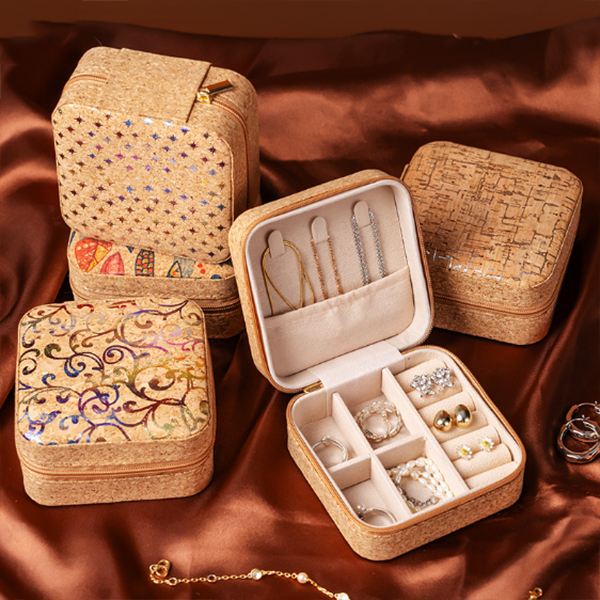 ジュエリーボックス アンティーク調木製宝石箱 コンパクト収納ケース