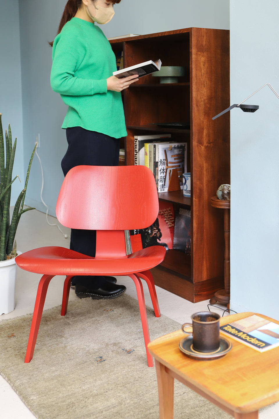 ハーマンミラー イームズ ラウンジチェア プライウッド レッド/Herman