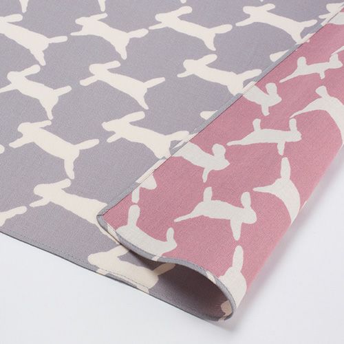 100 ミナ ペルホネン 両面 run run run グレー/ピンク | ふろしき むす