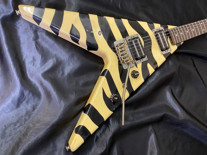 Aria Pro II / XX Deluxe Zebra - HR/HMギター専門店 FUTURE WORLD