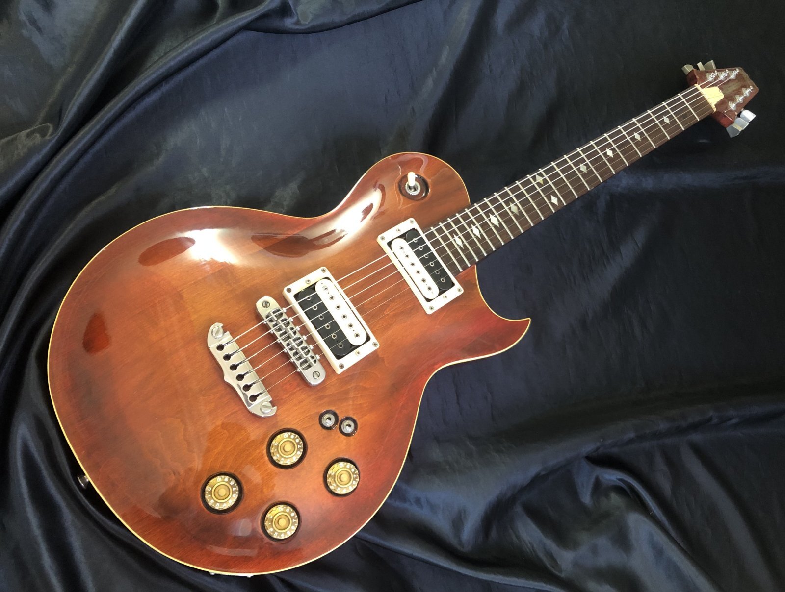 Aria Pro II / PE-R60 Antique Brown - HR/HMギター専門店 FUTURE WORLD