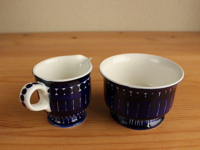 アラビア・バレンシアのクリーマー＆シュガーポット。オリジナルモデル。