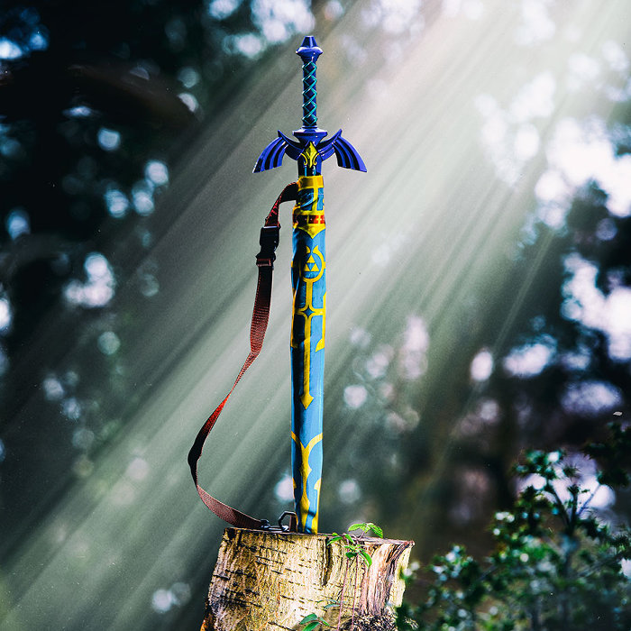 ゼルダの伝説、マスターソード型の傘が海外で登場。鞘型のカバー付き