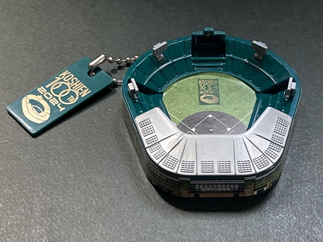ガチャガチャレビュー】ミニチュア 阪神甲子園球場 | ガチャガチャして