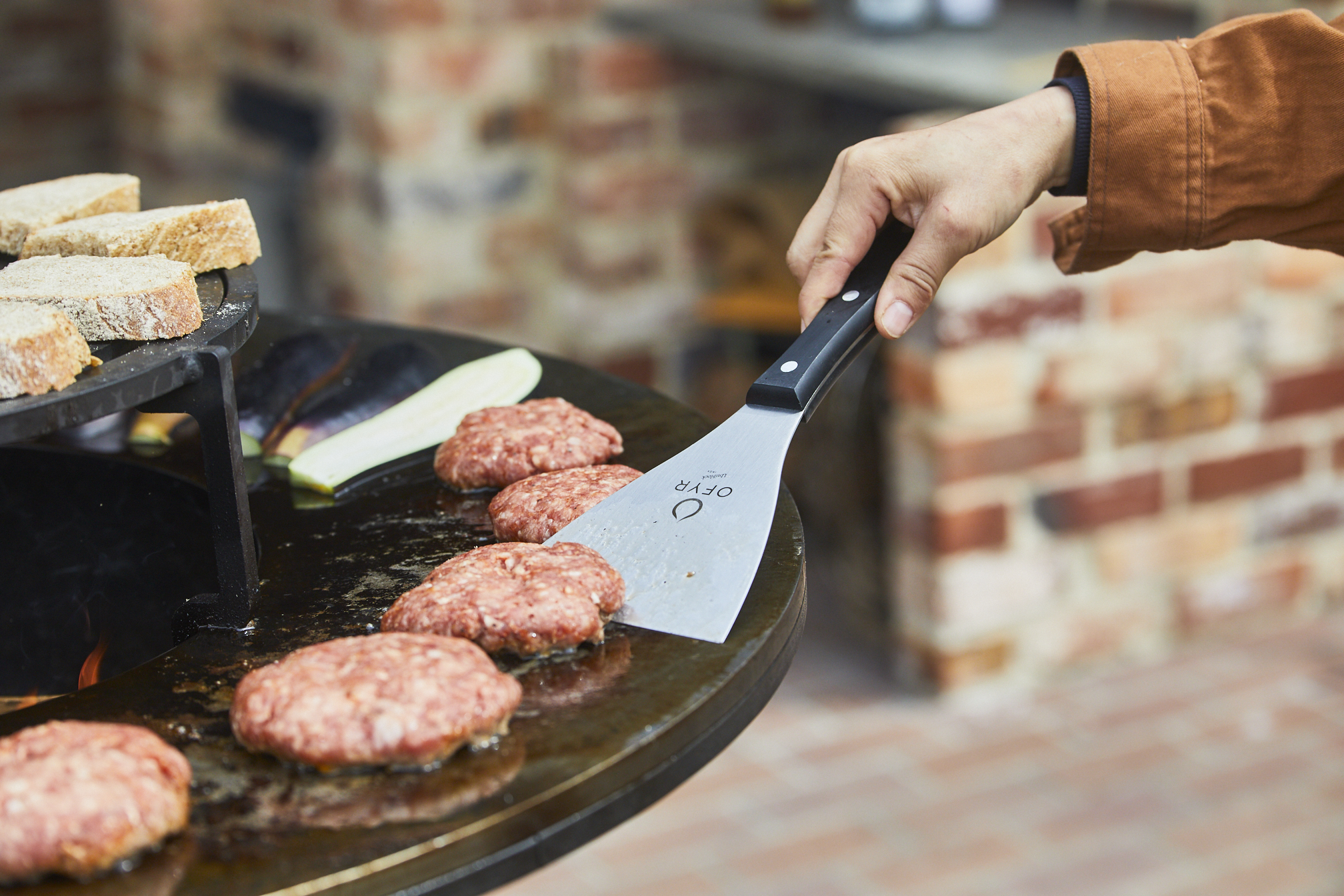 Ofyrアクセサリー | エープラス